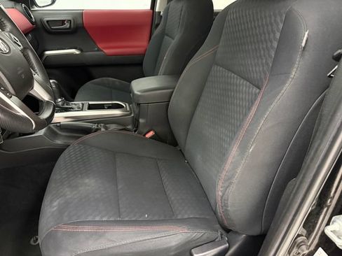Used 2023 Toyota Tacoma SR5 RWD image 25