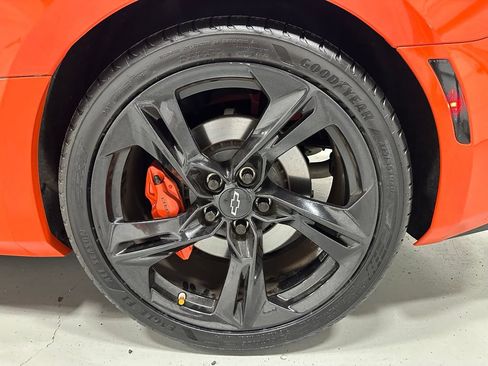 Used 2021 Chevrolet Camaro SS RWD image 53