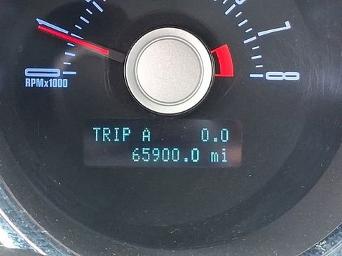 Used 2012 Ford Mustang Coupe image 5