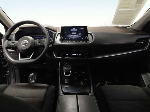 Used 2023 Nissan Rogue SV FWD image 11