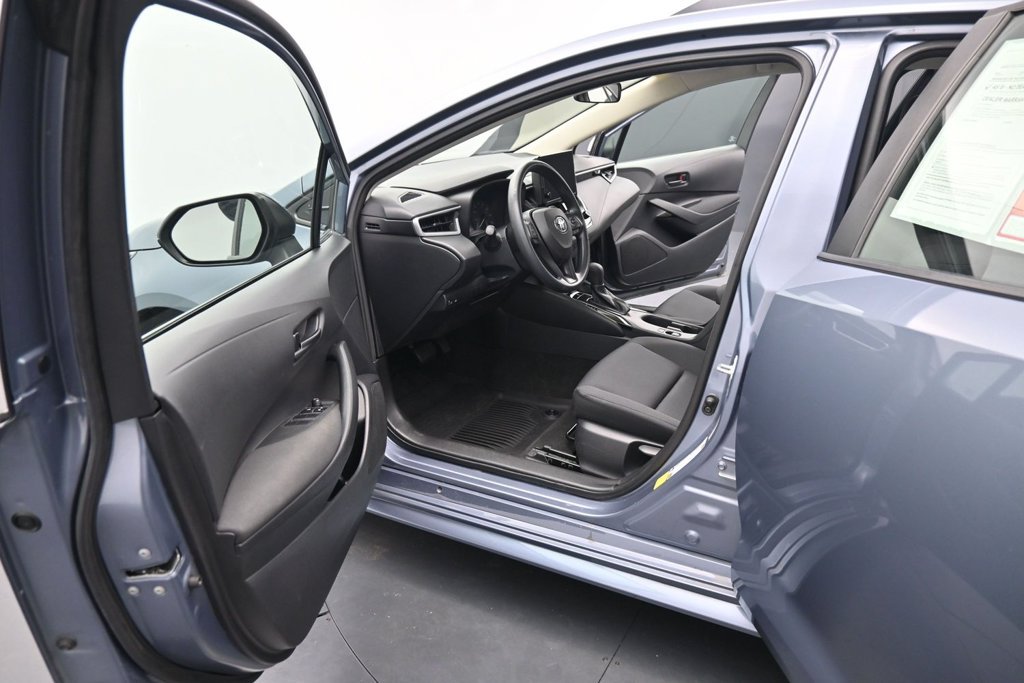 Used 2023 Toyota Corolla LE FWD image 16