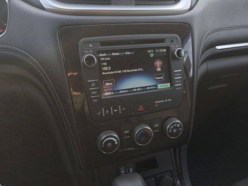 Used 2016 Chevrolet Traverse LT image 14