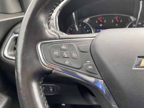 Used 2020 Chevrolet Equinox LT image 18