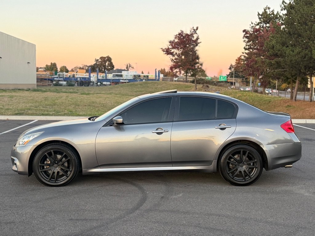 Used 2013 INFINITI G37 x Sedan w/ Premium Pkg AWD/4WD image 3