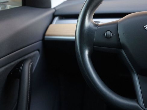 Used 2019 Tesla Model 3 Long Range AWD/4WD image 33