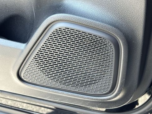 Used 2021 Mercedes-Benz GLB 250 image 41
