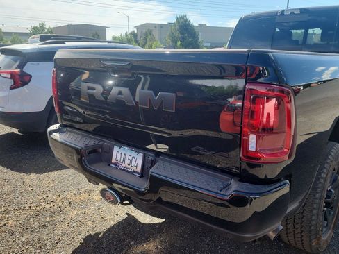 Used 2025 RAM 3500 Laramie AWD/4WD image 4