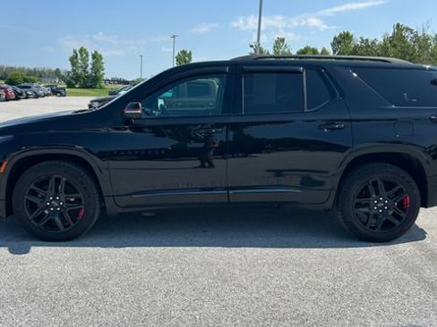 Certified 2023 Chevrolet Traverse Premier w/ Redline Edition AWD/4WD image 6
