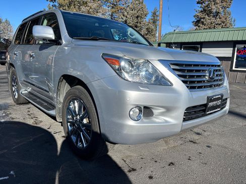 Used 2010 Lexus LX 570 4WD image 7