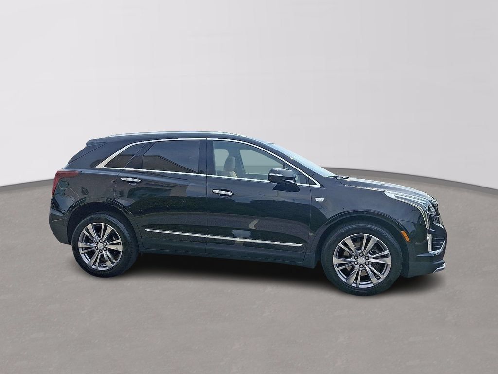 Certified 2024 Cadillac XT5 Premium Luxury w/ LPO, Floor Liner Package AWD/4WD image 7