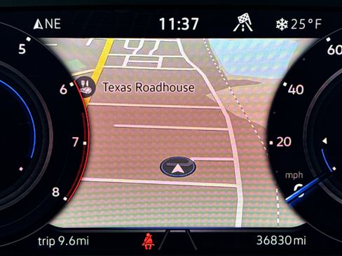 Used 2021 Volkswagen Tiguan SEL Premium R-Line image 28