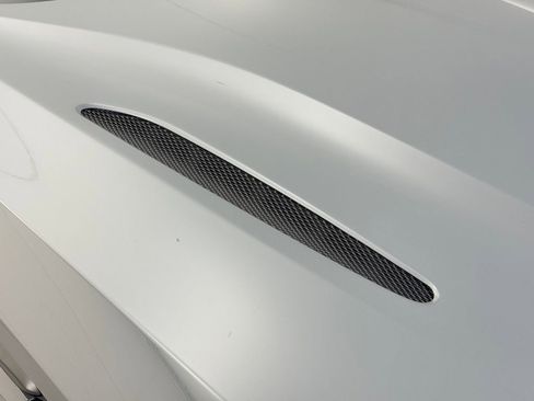 Used 2023 Aston Martin DB11 Volante image 40