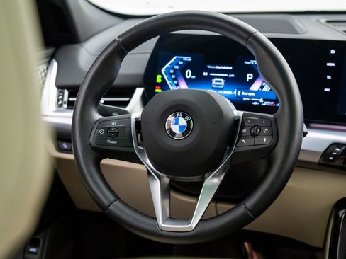 Certified 2025 BMW X2 xDrive28i w/ Premium Package image 10