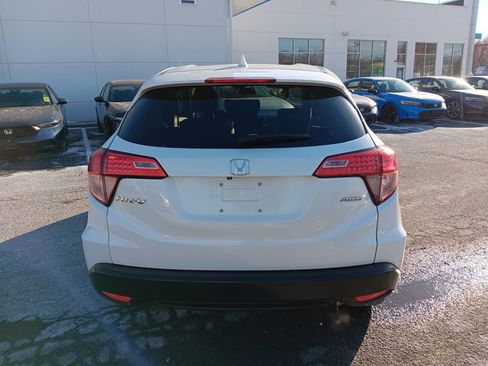 Used 2017 Honda HR-V LX image 5