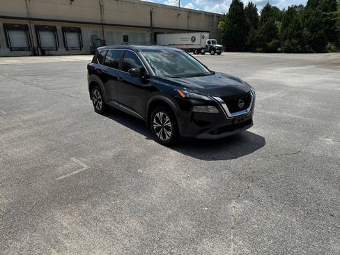 Used 2023 Nissan Rogue SV FWD image 6