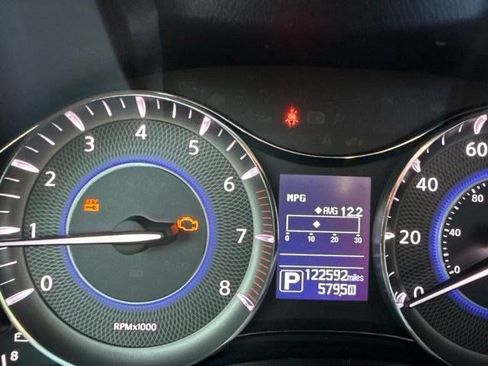 Used 2015 INFINITI QX80 2WD w/ 22" Wheel Package image 10