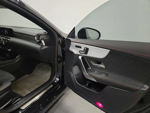 Used 2023 Mercedes-Benz CLA 250 image 26
