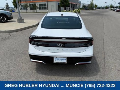 Used 2025 Hyundai Sonata SEL AWD/4WD image 6