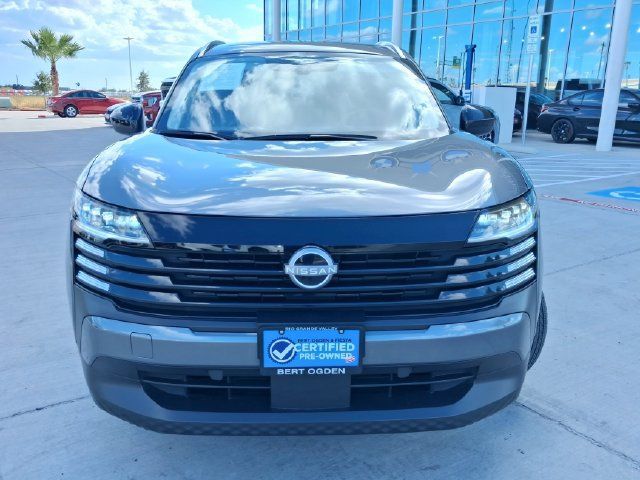 Used 2026 Nissan Kicks SV FWD image 2