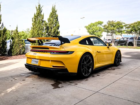Used 2022 Porsche 911 GT3 image 10