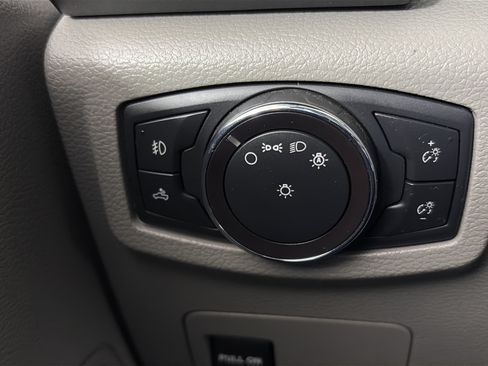 Used 2019 Ford F150 XL w/ Equipment Group 101A Mid AWD/4WD image 29