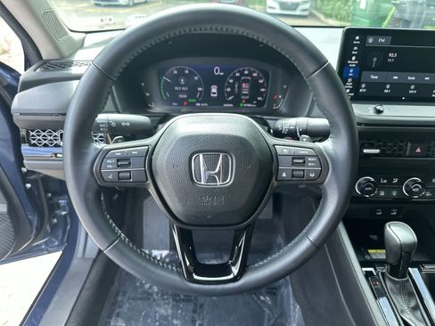 Used 2025 Honda Accord EX-L image 18