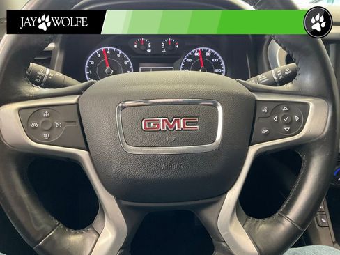 Used 2018 GMC Acadia SLE FWD image 11