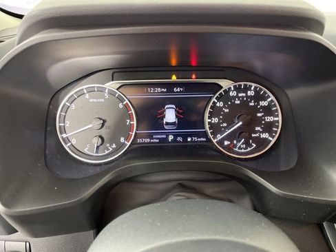 Used 2024 Nissan Rogue SV image 24