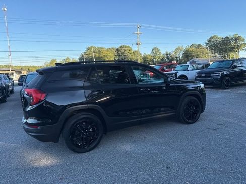 Used 2020 GMC Terrain SLE w/ Driver Convenience Package image 14