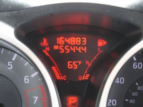 Used 2012 Nissan Juke SV AWD/4WD image 41