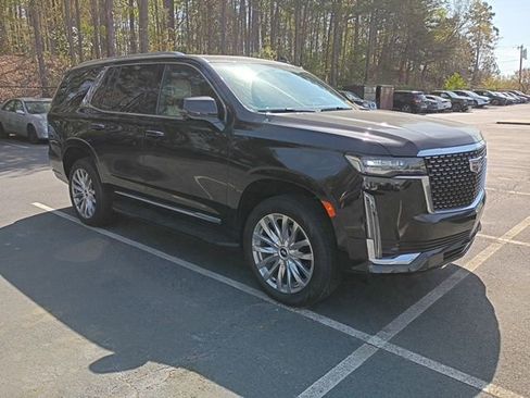 Used 2024 Cadillac Escalade Premium Luxury image 12