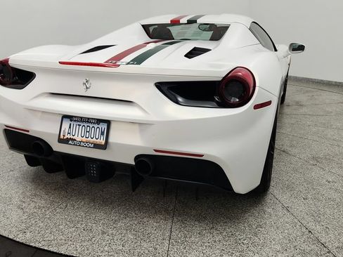 Used 2017 Ferrari 488 Spider RWD image 21