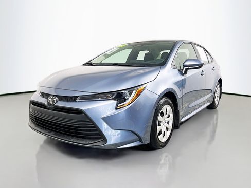 Used 2025 Toyota Corolla LE FWD image 10