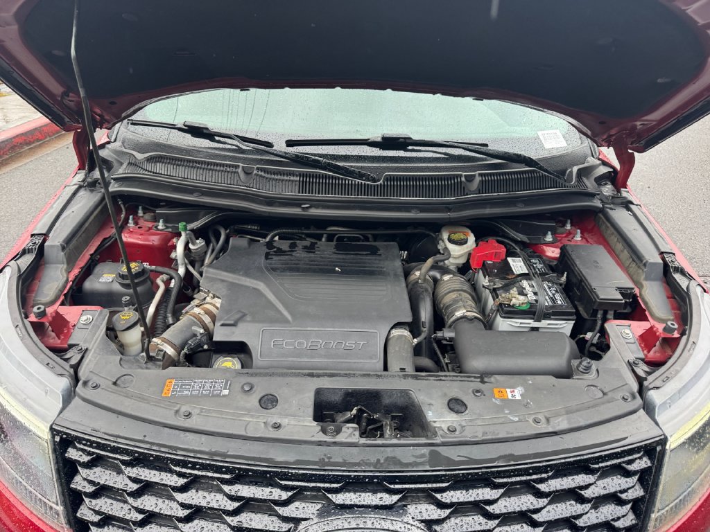 Used 2018 Ford Explorer Sport AWD/4WD image 24