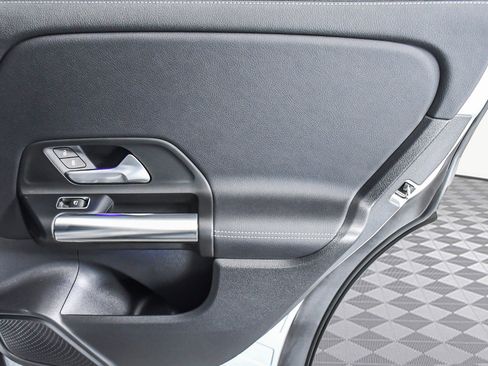 Used 2022 Mercedes-Benz GLA 250 w/ Premium Package Lite image 25