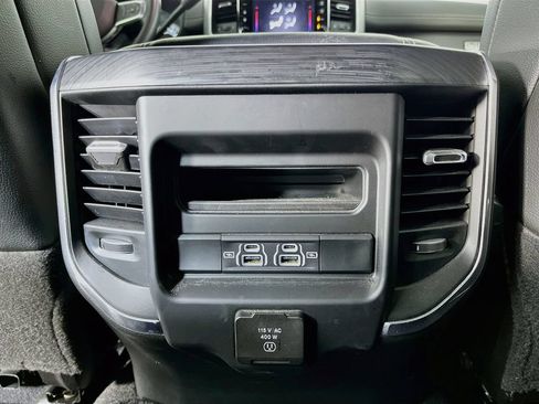 Used 2024 RAM 2500 Laramie w/ Night Edition AWD/4WD image 31