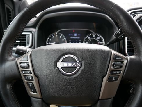 Used 2023 Nissan Titan Platinum Reserve w/ Moonroof Package image 25