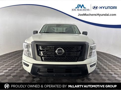 Used 2022 Nissan Titan S w/ HD Front GAWR Package image 2