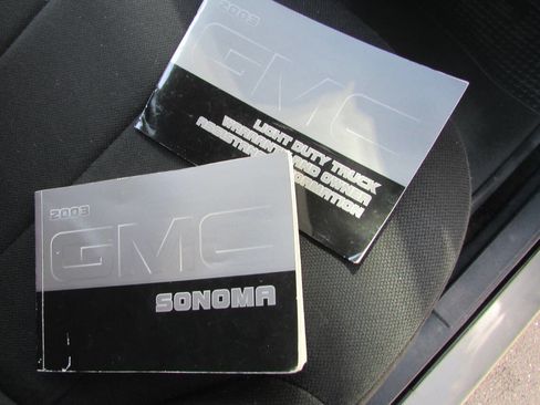 Used 2003 GMC Sonoma SLS image 21