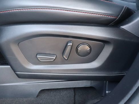 Used 2025 Ford Explorer ST-Line w/ Premium Package RWD image 22