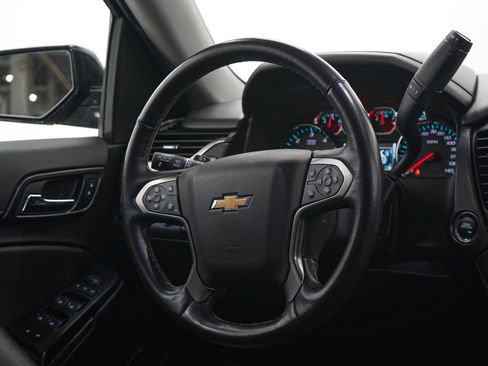 Used 2020 Chevrolet Tahoe Premier w/ RST 6.2L Performance Edition AWD/4WD image 15