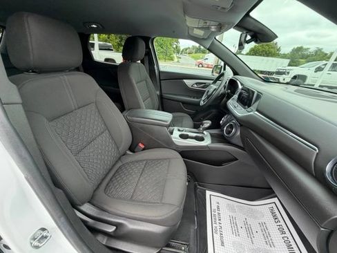 Used 2022 Chevrolet Blazer LT AWD/4WD image 36