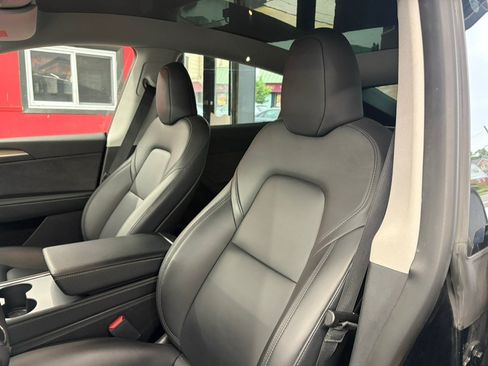 Used 2023 Tesla Model Y Long Range AWD/4WD image 10