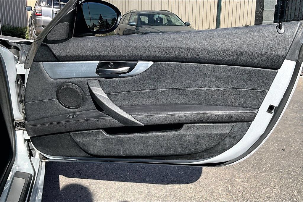 Used 2011 BMW Z4 sDrive35i RWD image 21