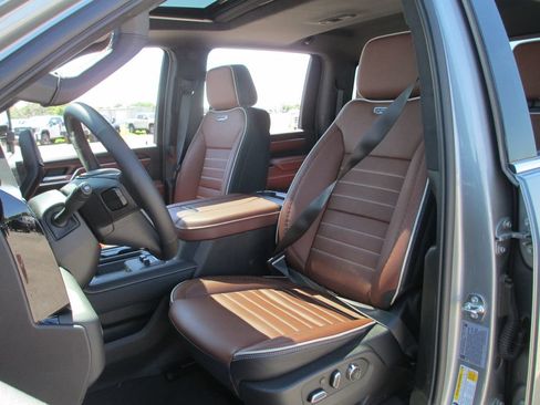 New 2026 GMC Sierra 2500 Denali Ultimate AWD/4WD image 11