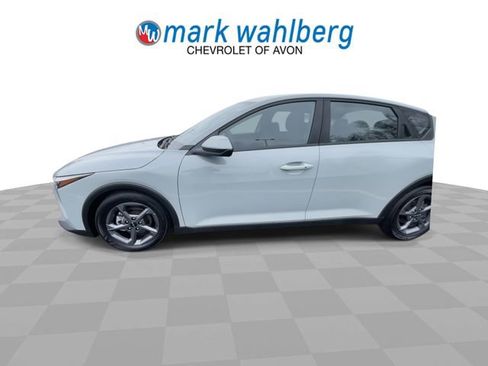 Used 2025 Kia K4 LXS image 5