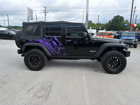 Used 2014 Jeep Wrangler Unlimited Sport w/ Quick Order Package 23S AWD/4WD image 5