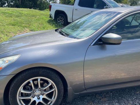 Used 2013 INFINITI G37 Journey w/ Premium Pkg image 2