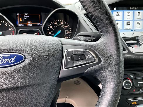 Used 2017 Ford Escape Titanium image 24