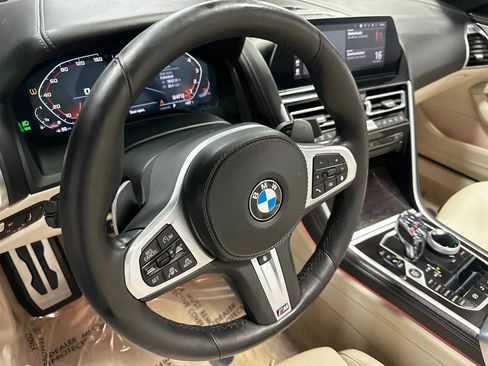 Used 2022 BMW M850i xDrive Convertible image 11